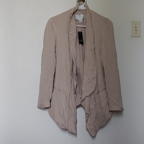 Blazer - Picture 1 of 1